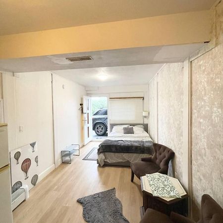Suite In Уест Ванкувър Екстериор снимка