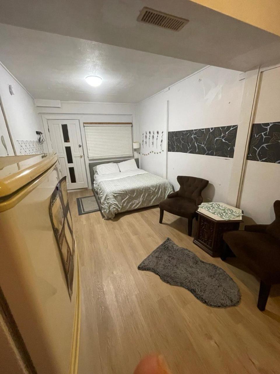 Suite In Уест Ванкувър Екстериор снимка
